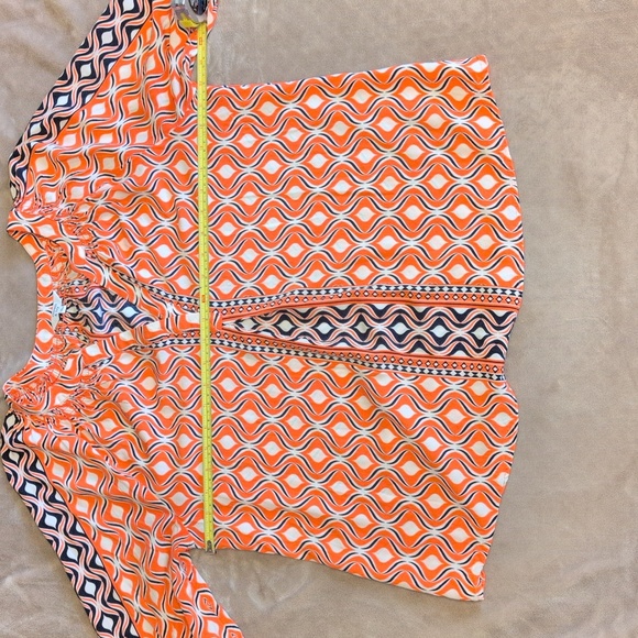Crown & Ivy Large Orange and White Geometric Blouse - Picture 6 of 9